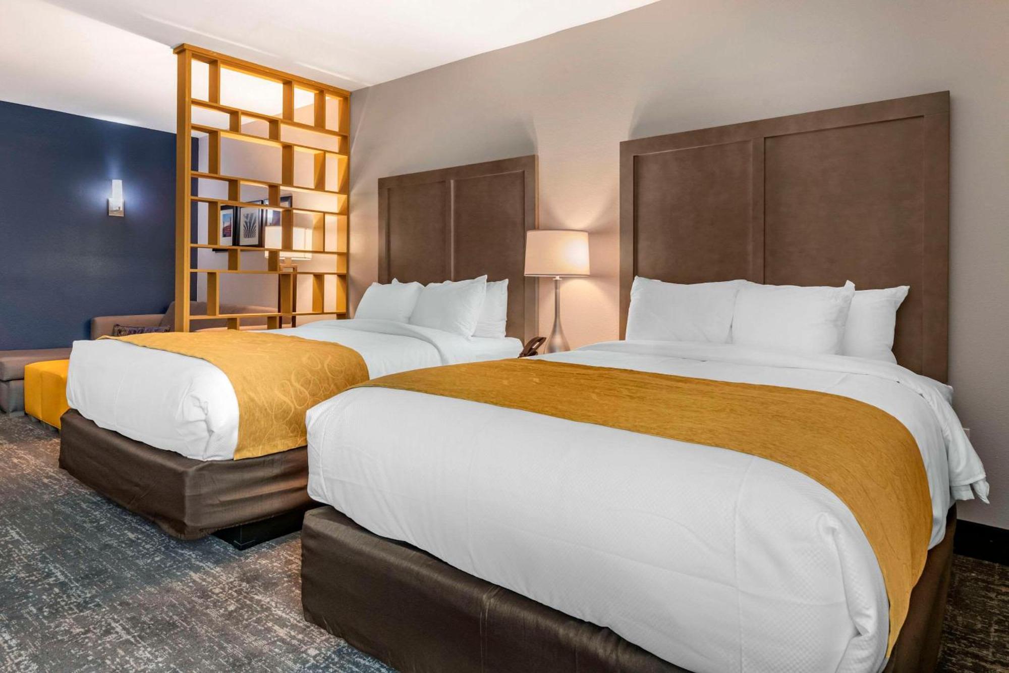 Comfort Inn & Suites Jacksonville - Orange Park Near Naval Air Station Екстериор снимка