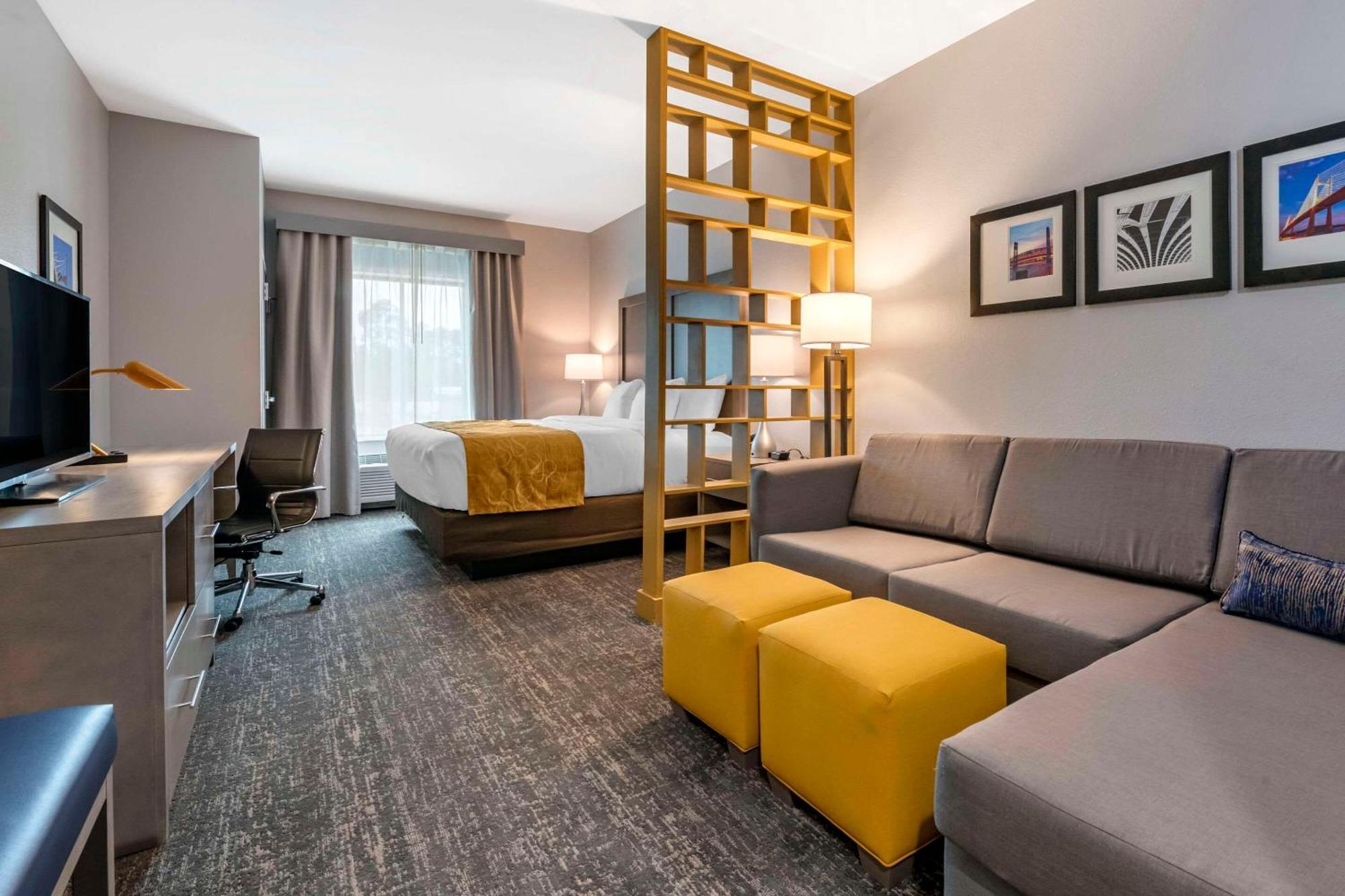 Comfort Inn & Suites Jacksonville - Orange Park Near Naval Air Station Екстериор снимка