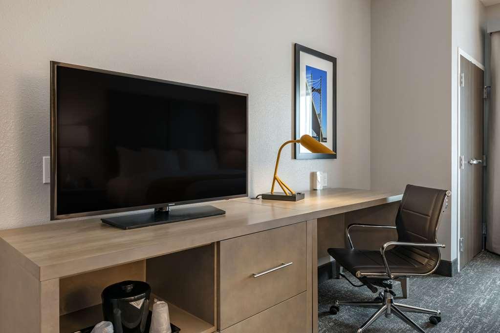 Comfort Inn & Suites Jacksonville - Orange Park Near Naval Air Station Стая снимка