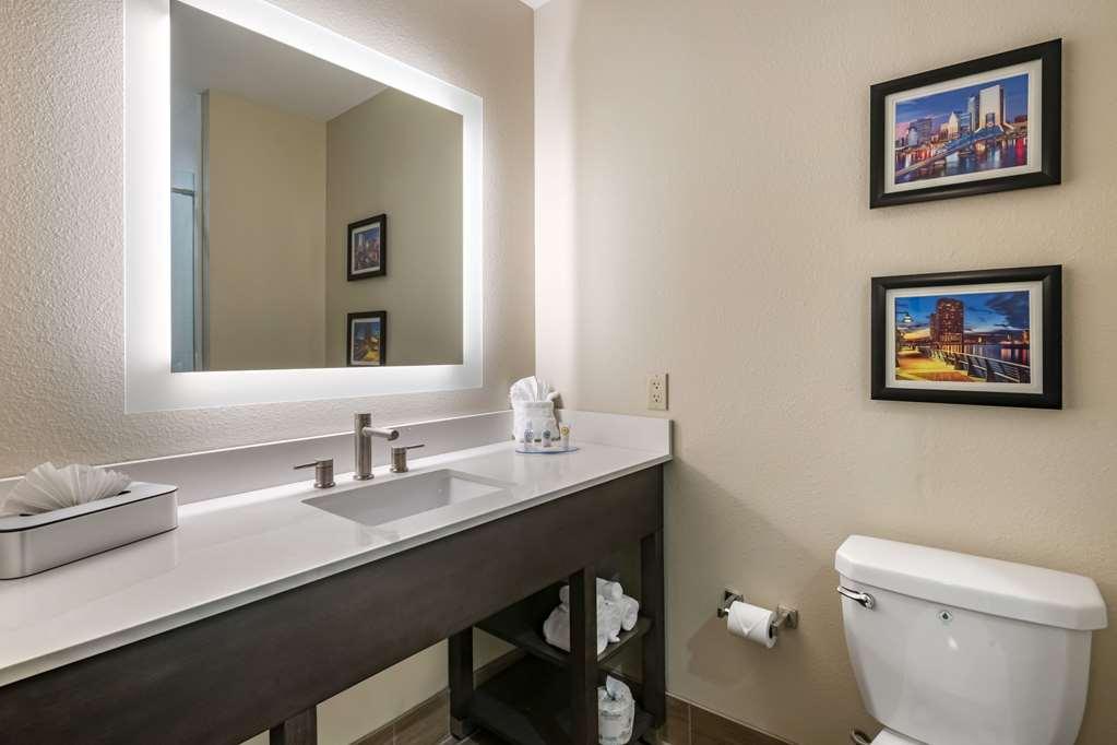 Comfort Inn & Suites Jacksonville - Orange Park Near Naval Air Station Стая снимка
