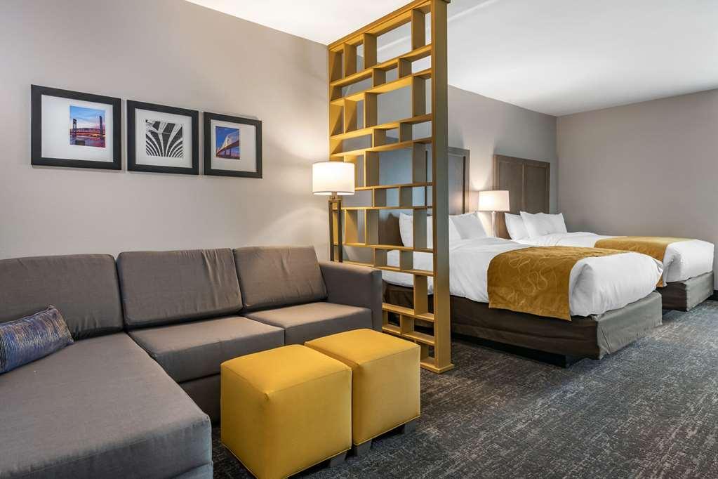 Comfort Inn & Suites Jacksonville - Orange Park Near Naval Air Station Стая снимка